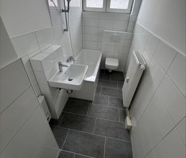 Für Sie renoviert! 2-Zimmer-Wohnung sucht nette Mieter - Foto 1