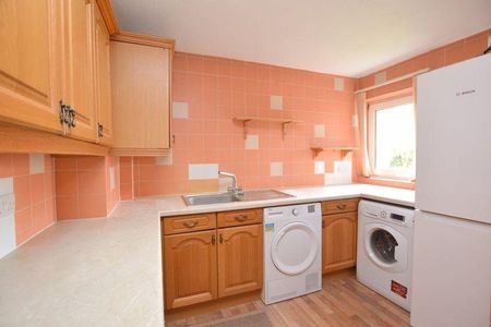 2 bedroom apartment to rent - Photo 3