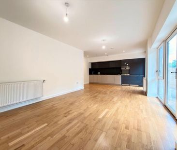2 Bed Flat, Falcondale Court, NW10 - Photo 3