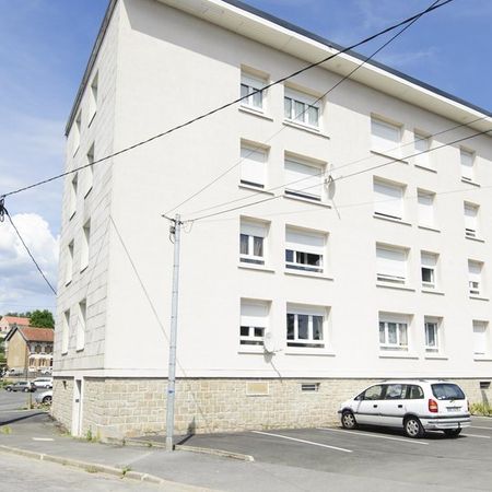 À CHARLEVILLE MEZIERES - Photo 4