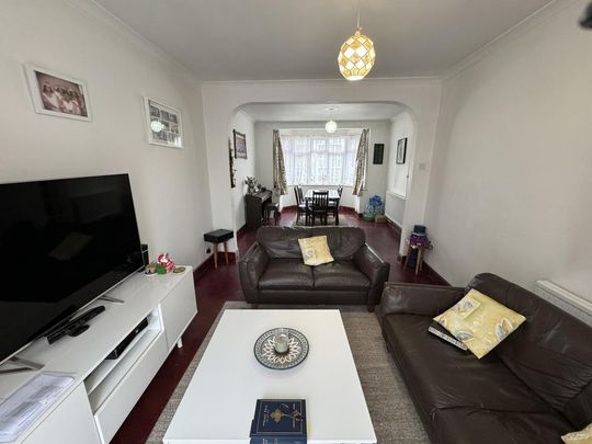 3 bedroom semi-detached house to rent - Photo 1