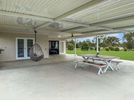 Stunning Semi-Rural 3-Bedroom Home with Pool&comma; Solar&comma; and More&excl; - Photo 2