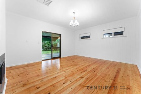 Spacious Family Home - Photo 2