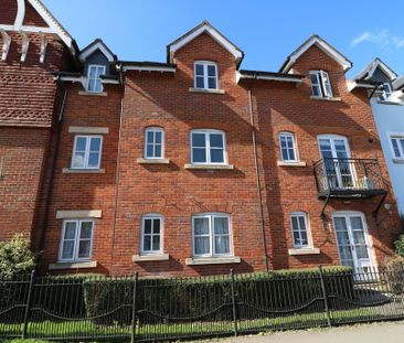 Horsham Road, Dorking, RH4 - Photo 1