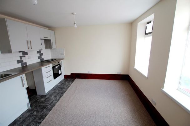 1 Bedroom Flat to Rent in Club Street, Kettering, NN16 - Photo 1