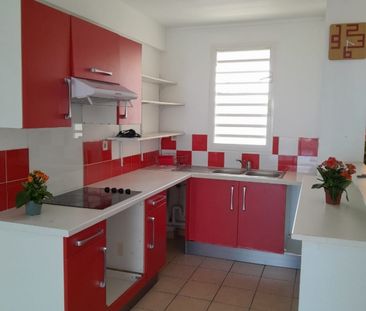 Appartement de type F3 vue mer - Bellevue - FORT-DE-FRANCE - Photo 4