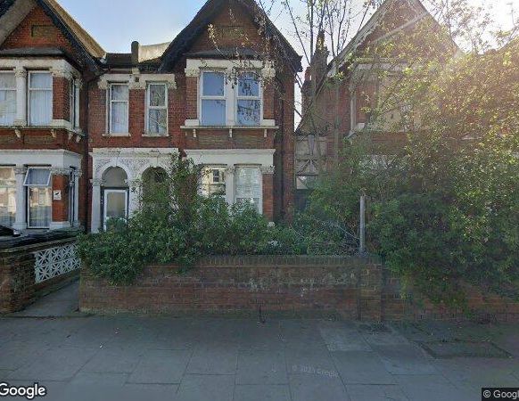 Room in a Shared Flat, Brownhill Road, SE6 - Photo 1