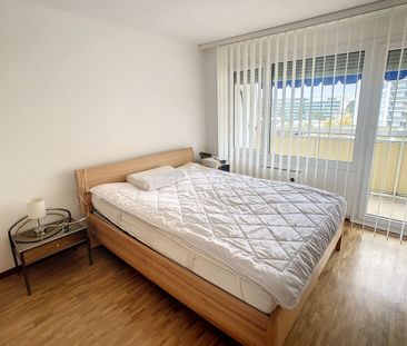Lovely 2.5 room apartment partially furnished - Photo 3