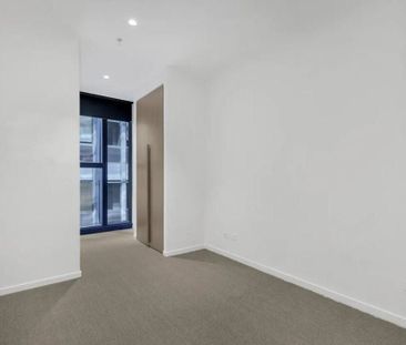 St Kilda Road - Photo 1