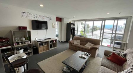 7 Bedrooms in Mt Cook! - Photo 3