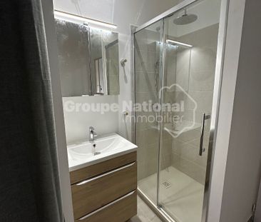 Nîmes Arènes Appartement P2 meublé refait à neuf, - Photo 3