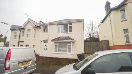 4 Bedroom House To Rent in Winton - £2,000 pcm Tenancy Info - Photo 2