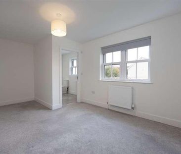 Yarmouth, Isle Of Wight, PO41 - Photo 3