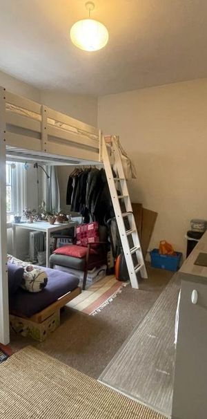 Studio to rent - Photo 1