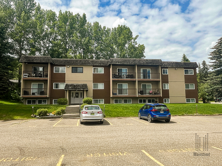 University Valley Apartments I &amp; II - Photo 2