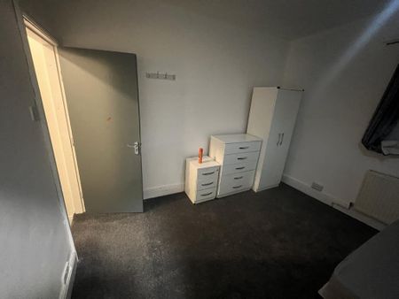 2 bedroom house share to rent - Photo 5