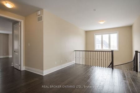 Detached Home For Lease | W8070544 - Photo 4