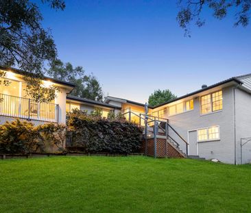 Spacious Single-Level Family Living in Peaceful Cul-De-Sac Setting - Photo 6