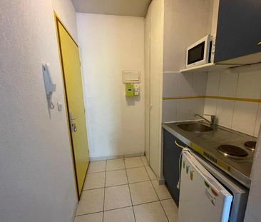 Location Appartement 1 pièce 18m² NIMES 30000 - Photo 5