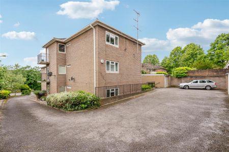 2 bedroom apartment to rent - Photo 2