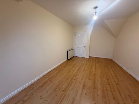 3 bedroom maisonette to rent - Photo 2