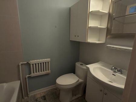 5820 Av. McLynn - Photo 5