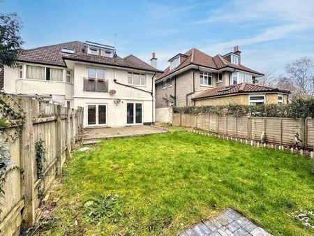 Beechey Road, Bournemouth, Bh *garden Apartment, BH8 - Photo 2