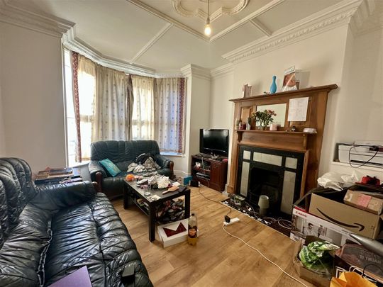 Newcombe Road, Southampton - Photo 1