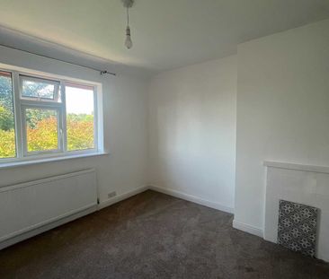 Price £1,250 pcm - Available 01/01/2026 - Unfurnished - Photo 5