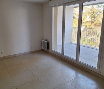 T2 AVEC TERRASSE ET PARKING - Photo 4