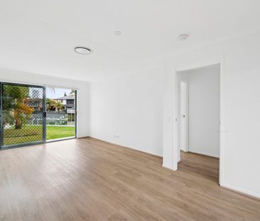 Waterfront Location in the heart of Surfers Paradise! - Photo 3