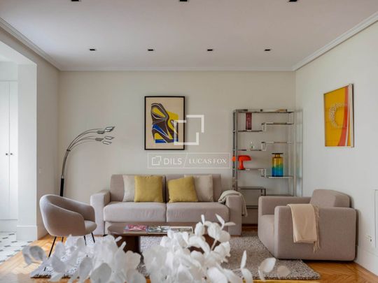 Excellent 3 Bedroom apartment for rent in Ríos Rosas, Madrid - Photo 1