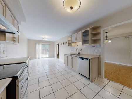 For Lease - 50 Thornton Crescent Unit# Upper Level, Vaughan, Ontario - Photo 5