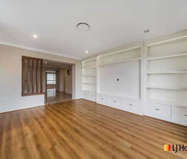 Impressive Family Residence with Space, Style and Convenience - Photo 5