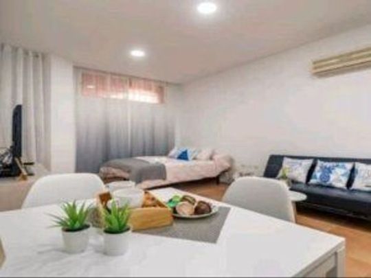 Alquiler de estudio en La Colina - Photo 1