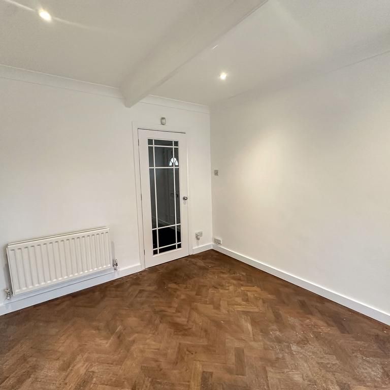 3 bedroom detached house to rent - Photo 1