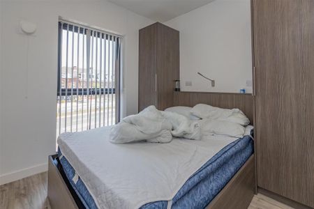 5 bedroom apartment to rent - Photo 4
