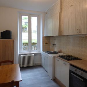 Location Appartement 2 pièces 44m² RODEZ 12000 - Photo 2