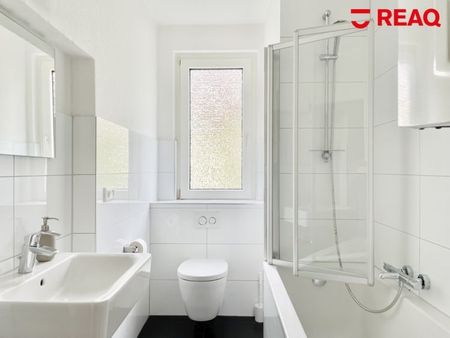 Modernisierte 3-Zimmer-Wohnung mit attraktivem Grundriss und Balkon in der Nähe der RÜ! - Foto 3