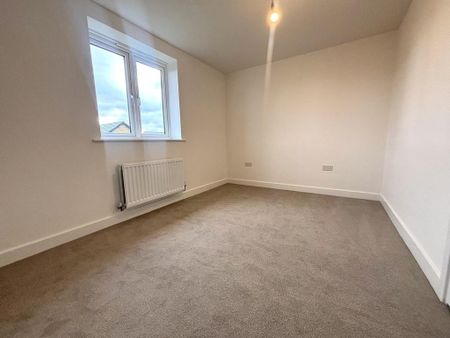 2 bedroom terraced house to rent - Photo 3