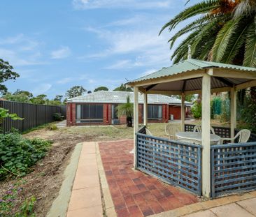 Beautifully Renovated ! - Photo 5