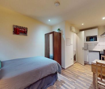 Studio to rent - Photo 5