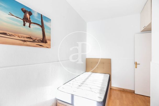 Flat for rent in Sarrià - Photo 1