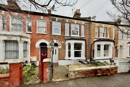 3 bed House Ellora Road, Streatham, SW16 - Photo 5