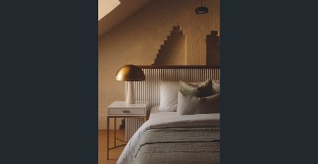 Exquisitely Renovated Victorian Terrace with Separate Studio - Photo 4