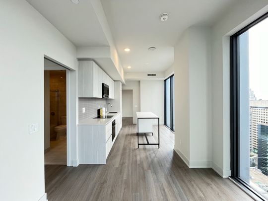 For Lease - 8 Cumberland Street Unit# 2702, Toronto, Ontario - Photo 1