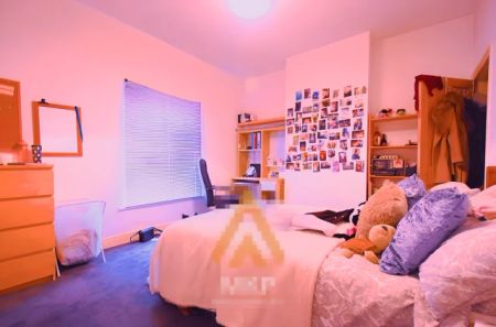 3 Bedroom 1 Bathroom - Photo 4