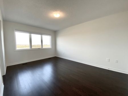 For Lease - 1461 Savoline Boulevard, Milton, Ontario - Photo 3