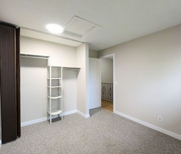 324 - 5404 10 Avenue Southeast, Calgary - Photo 1