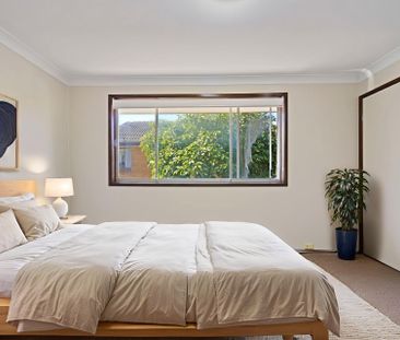 Spacious Double-Storey Brick Home in the Heart of Cabramatta - Photo 2